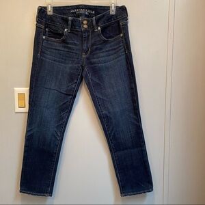 AMERICAN EAGLE Artist Crop Jeans Size 6